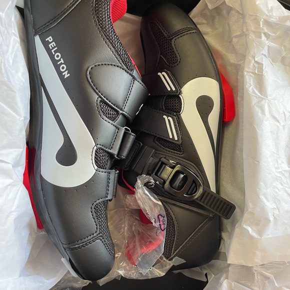 peloton clips on shoes